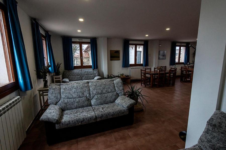Albergue Turistico Tierras Altas Fuentes de Magana エクステリア 写真